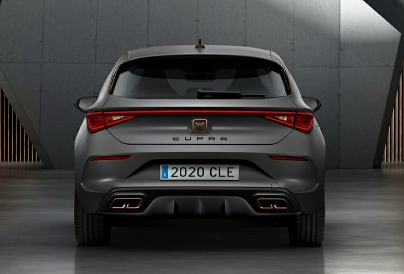 Leon hatchback arka görünümü