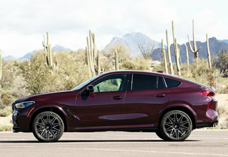 2020 BMW X6 M Competition yan görünümü