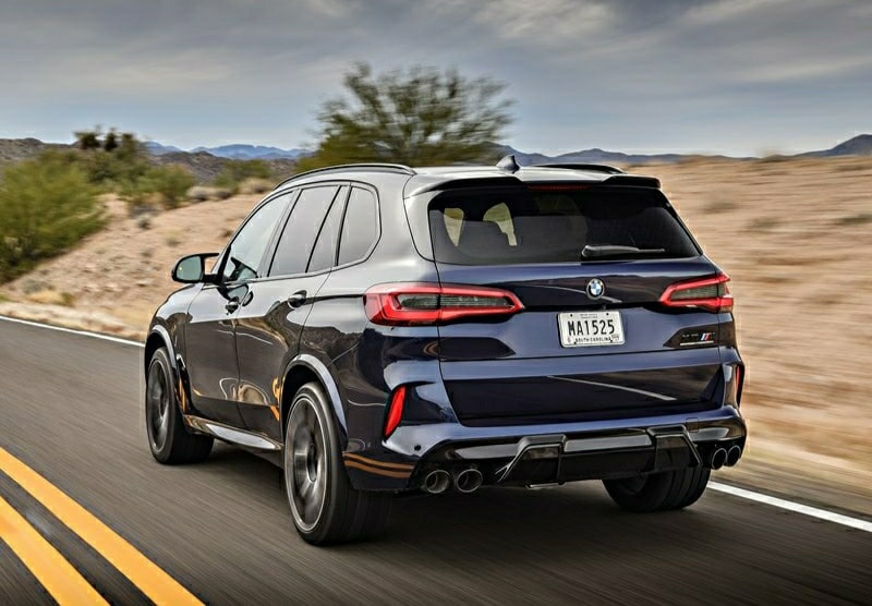 2020 BMW X5 M Competition otomobil arşiv görseli