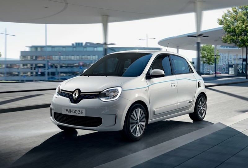 Renault Twingo Z.E. beyaz gövde ön üç çeyrek görünümü