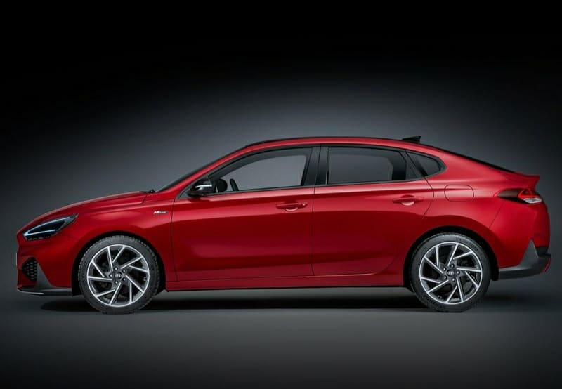 2020 Hyundai i30 Fastback otomobil arşiv görseli