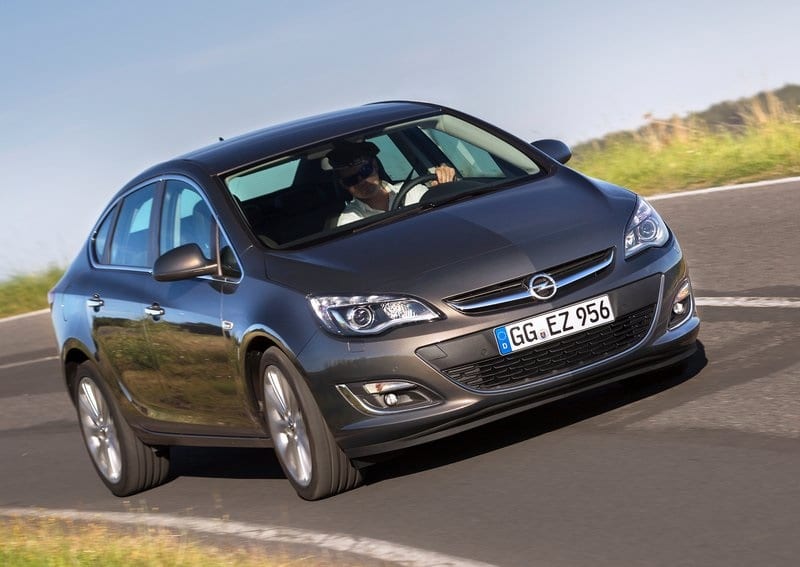 2020 Mayıs Opel Astra Sedan Fiyatları dönem galeri görseli