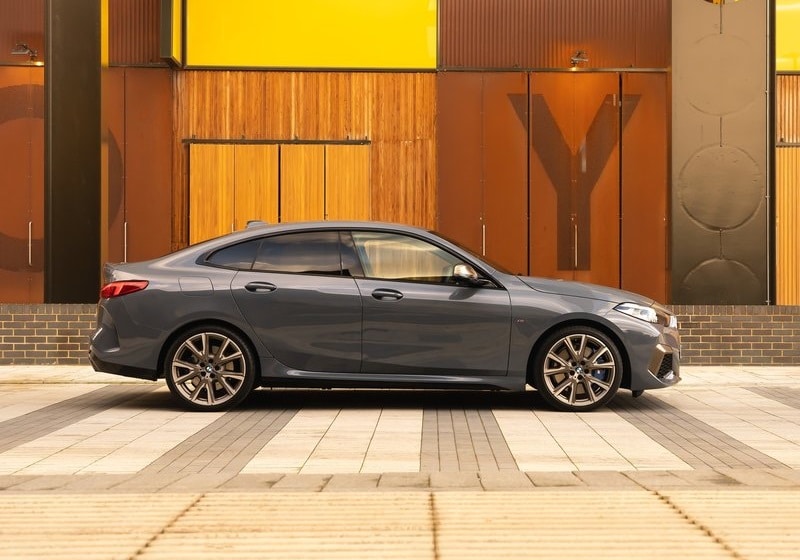 M235i xDrive Gran Coupe profil görünümü