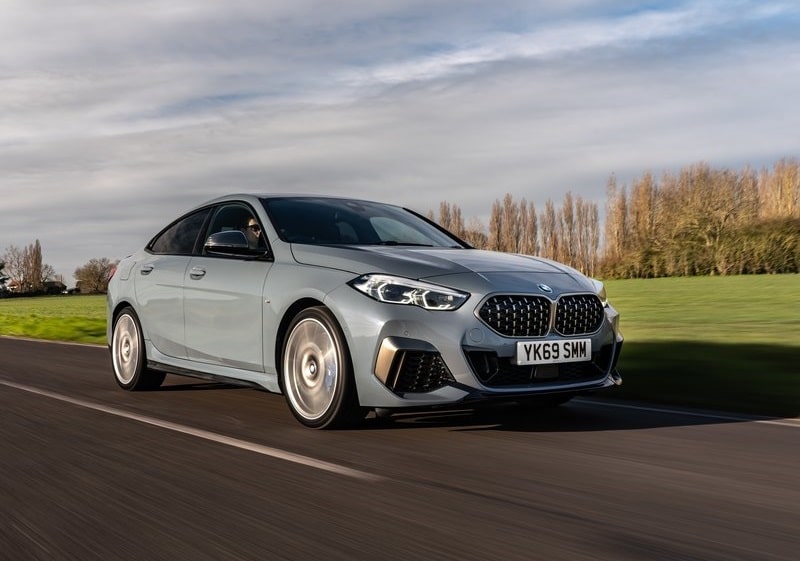 M235i xDrive Gran Coupe arka üç çeyrek görünüm