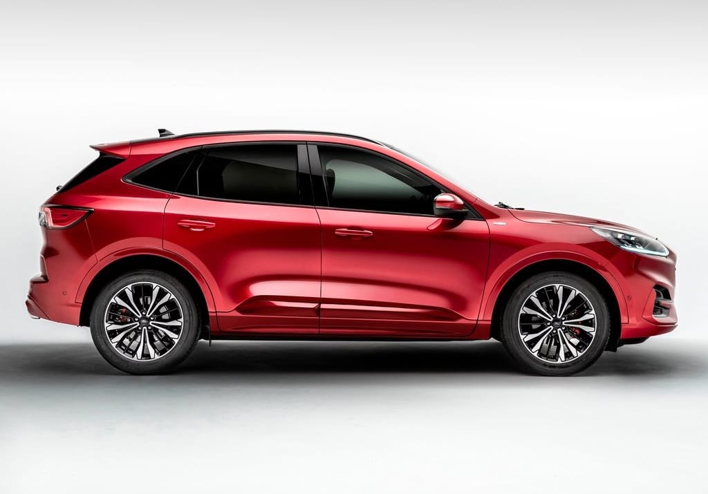 Ford Kuga ST-Line gövde detayı