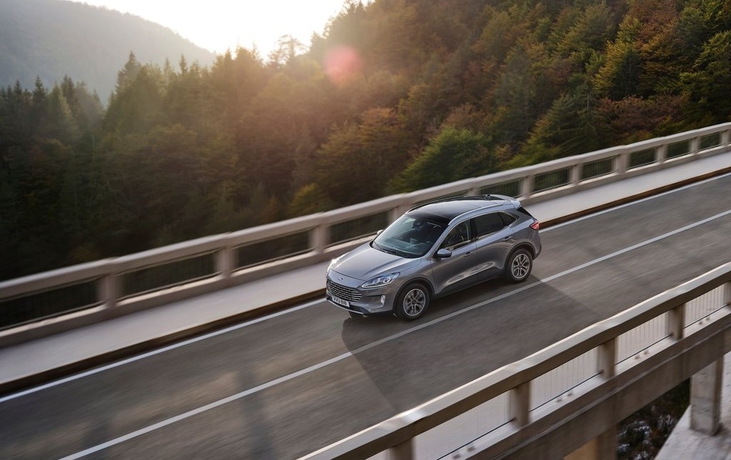Ford Kuga Titanium yan görünüm