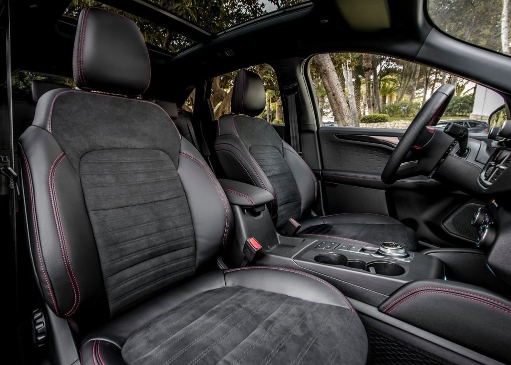 Ford Kuga iç mekan