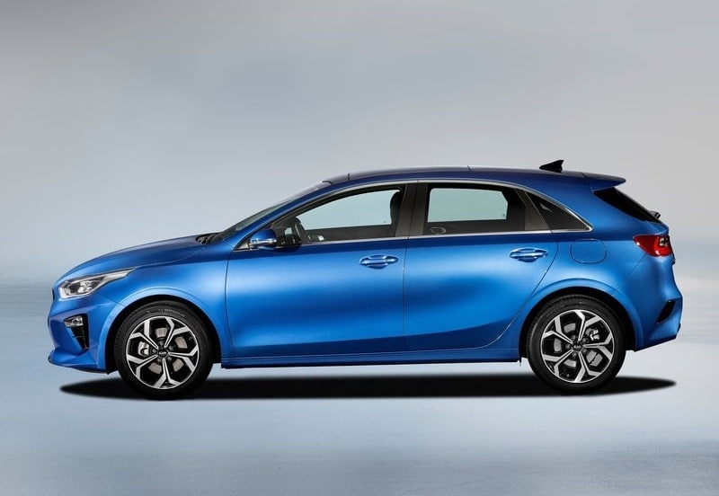Kia Ceed yan görünüm