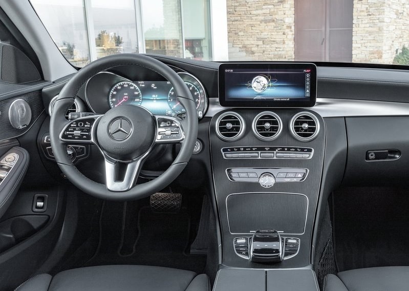 Mercedes-Benz C Serisi arka bölüm