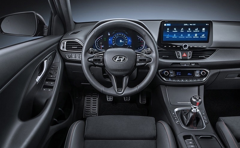 Hyundai i30 makyajlı iç mekan ve ekranlar