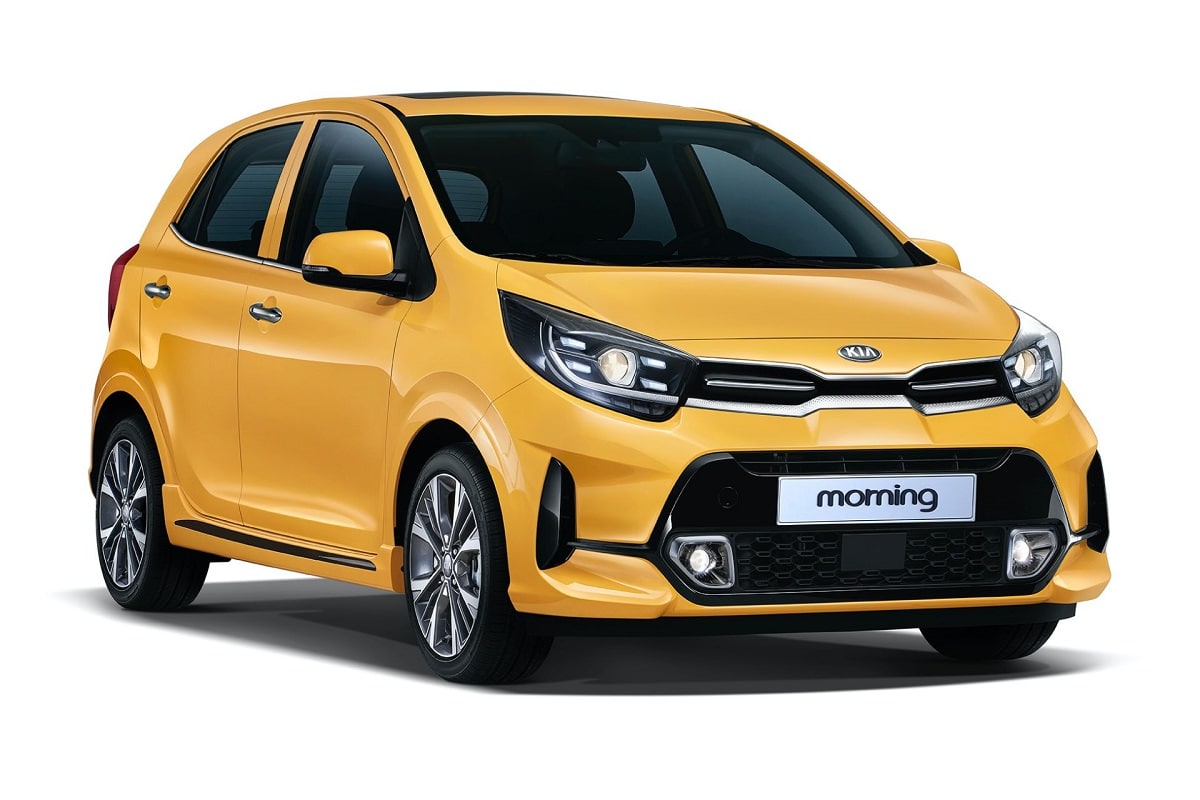 2023 Temmuz Kia Picanto Fiyat Listesi için kullanılan sarı Kia Morning ön dış görünümü