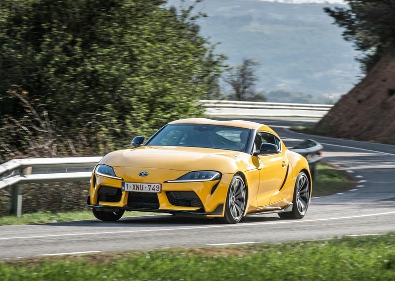 GR Supra 2.0 kokpit görünümü