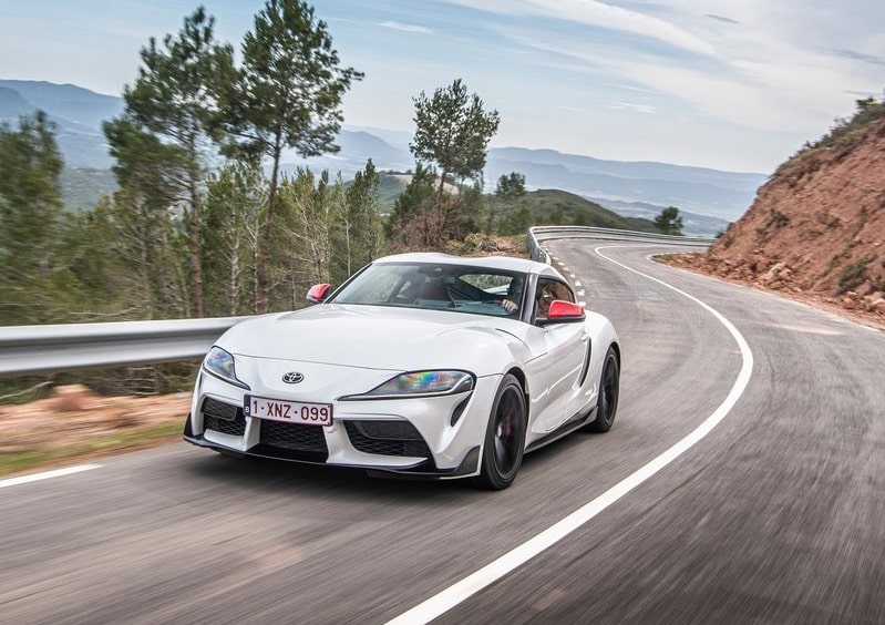 GR Supra 2.0 ön tasarım