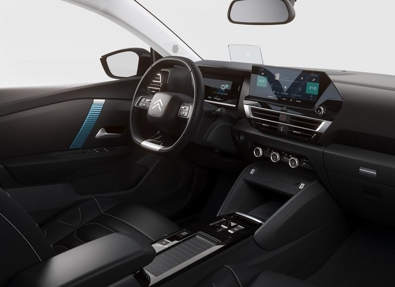 Citroen C4 ön kabin direksiyon dijital gösterge ve multimedya ekranı