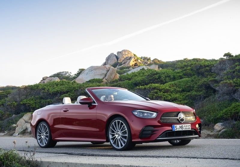 Mercedes-Benz E-Serisi Cabrio iç mekan