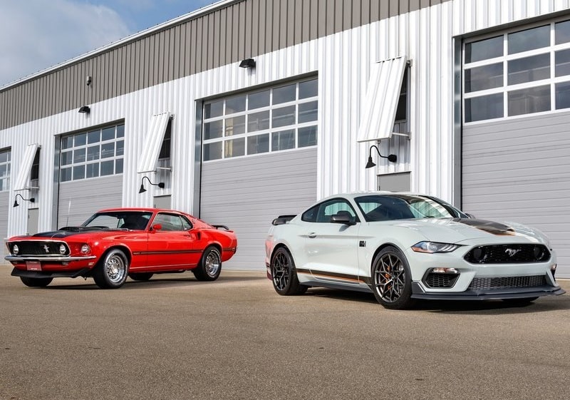 Ford Mustang Mach 1 kabin detayı