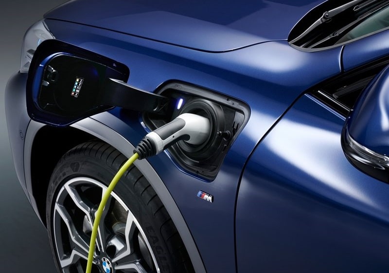 2021 BMW X2 Xdrive25E otomobil arşiv görseli