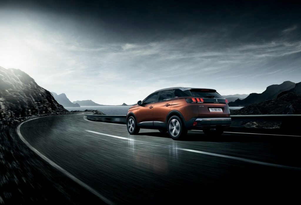 Peugeot 3008 Eylül dönemi yan görünüm