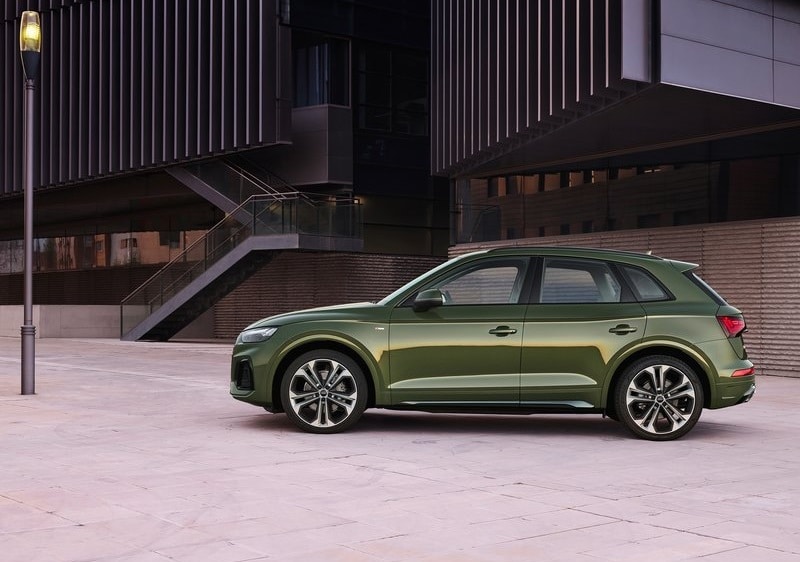 Audi Q5 tam yan profil