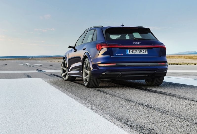 2021 Audi E Tron S otomobil arşiv görseli