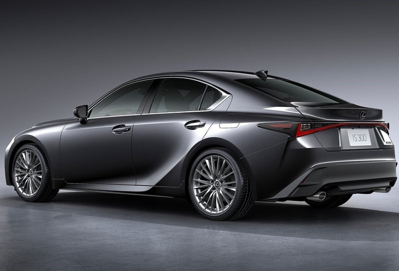 Lexus IS 300 arka üç çeyrek görünümü