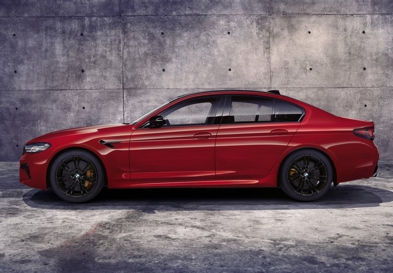 BMW M5 Competition kokpit ayrıntıları