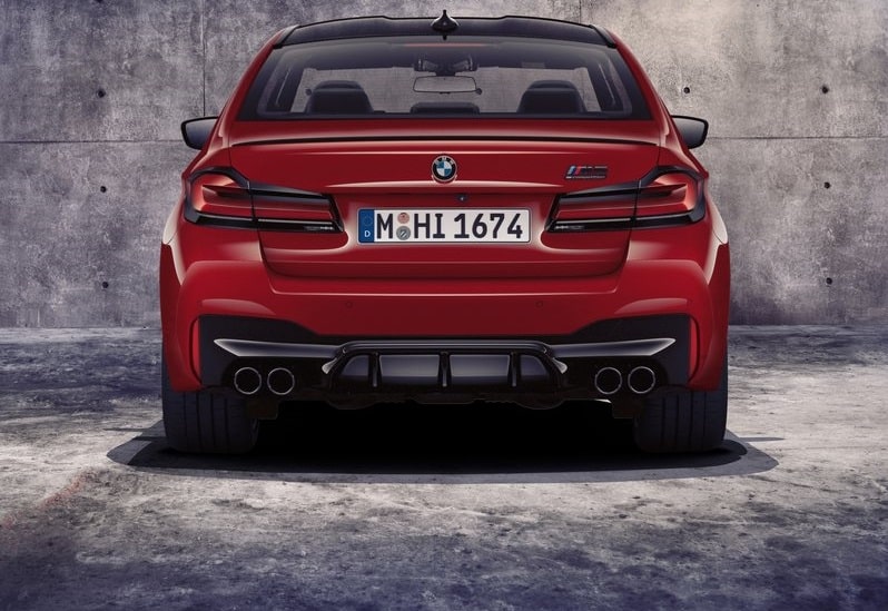 BMW M5 Competition koltuk ve kabin detayları