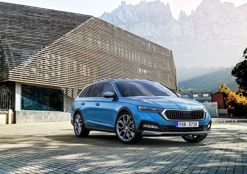 2021 Skoda Octavia Scout otomobil arşiv görseli