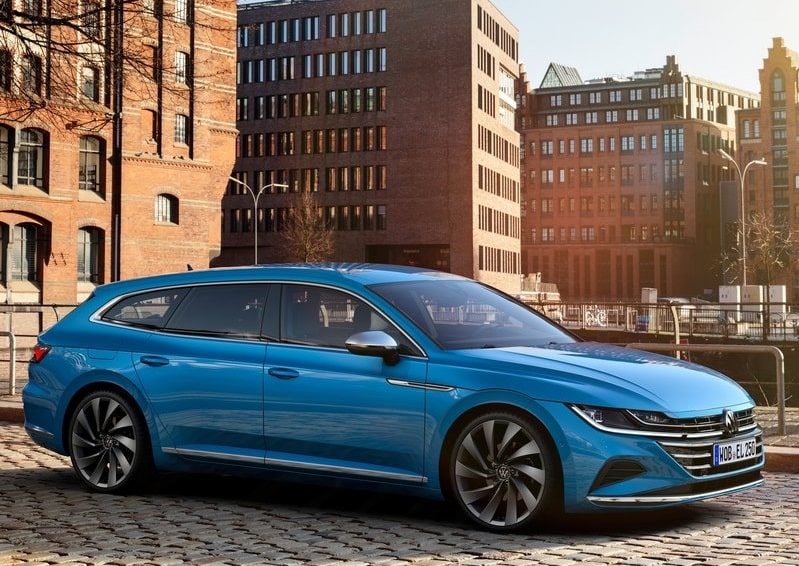 Mavi Arteon Shooting Brake ön yan görünüm