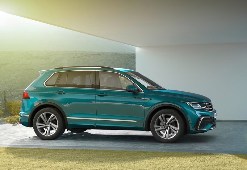 2022 VW Tiguan Aralık Fiyat Listesi için Volkswagen Tiguan yan görünümü