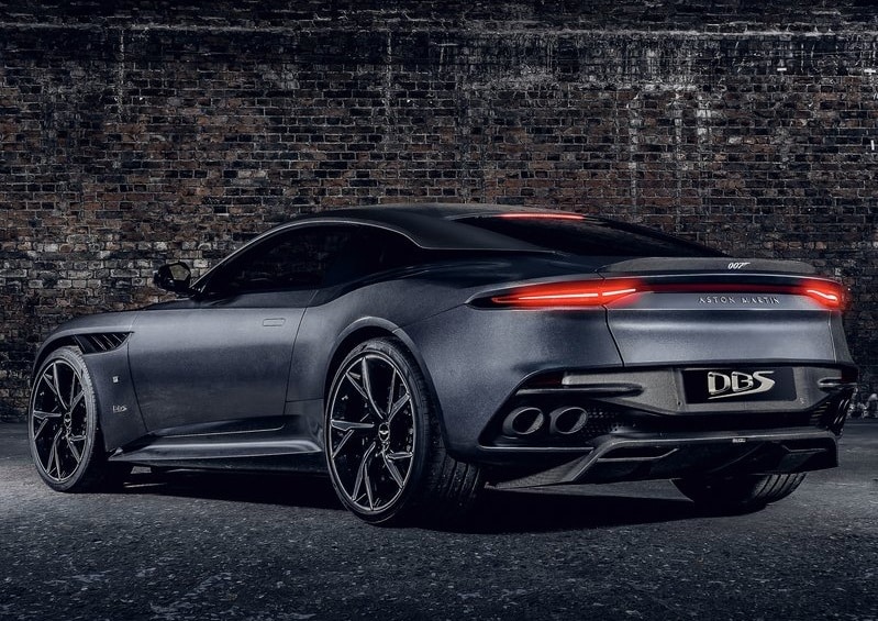 DBS Superleggera 007 Edition arka üç çeyrek görünümü