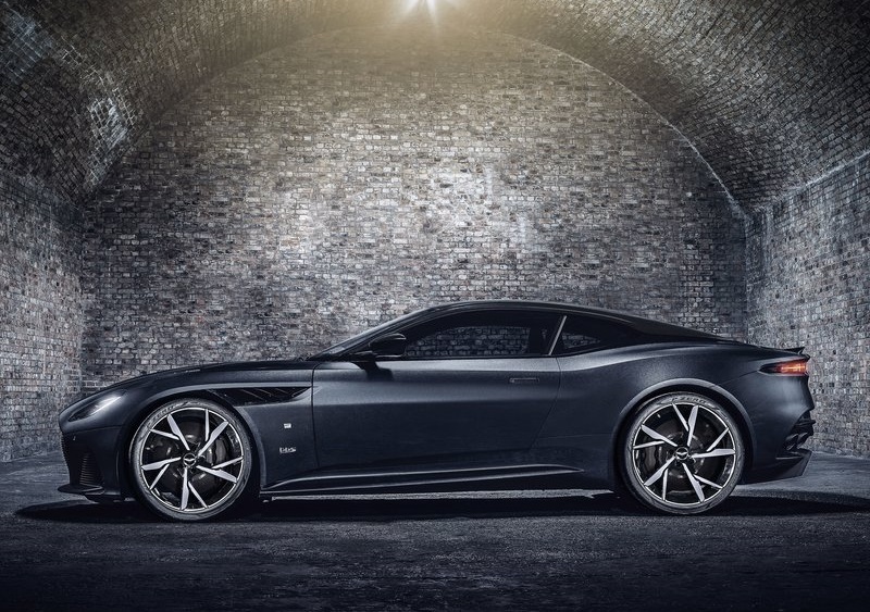 DBS Superleggera 007 Edition yan profili