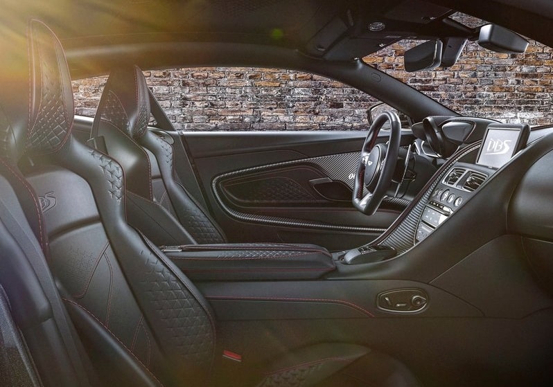 DBS Superleggera 007 Edition ön kabini