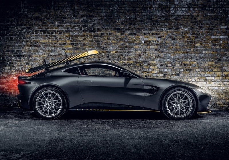Aston Martin Vantage 007 Edition dış tasarım görünümü