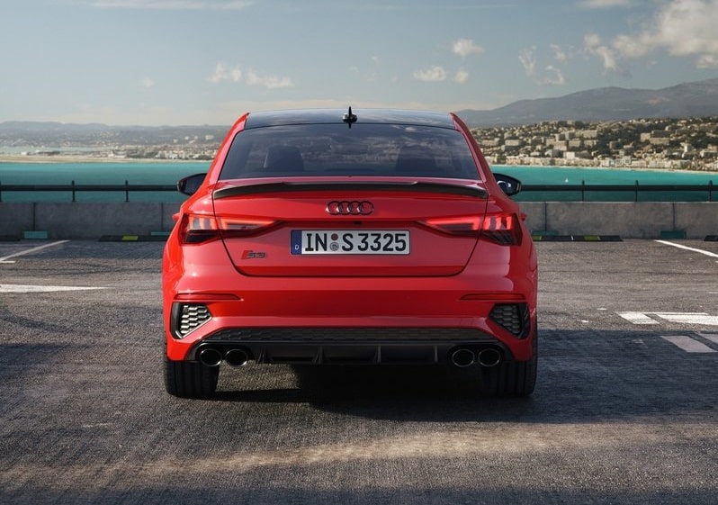 S3 Sedan ön tasarım ve Singleframe ızgara