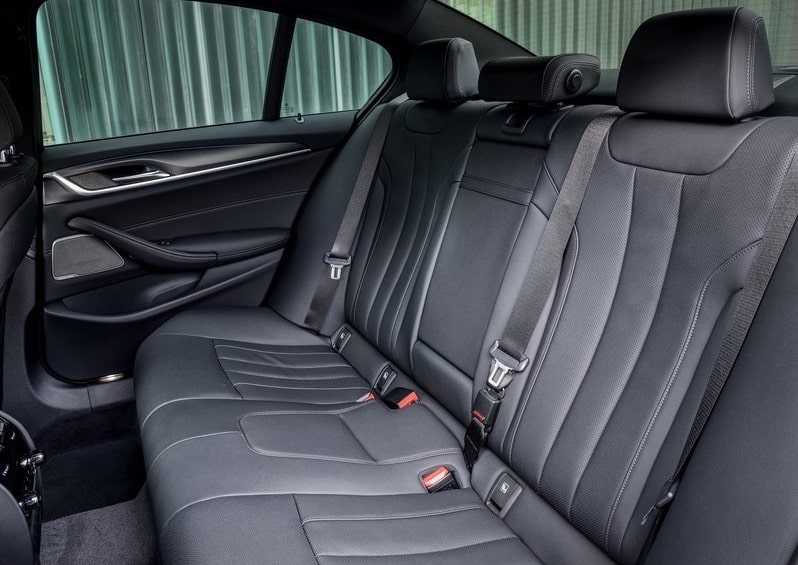 BMW 5 Serisi 545e dış tasarım görünümü