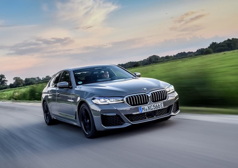 BMW 545e plug in hibrit dış tasarımı