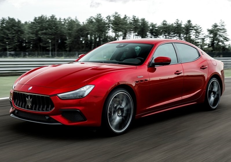 Maserati Ghibli Trofeo ön bölüm ayrıntısı