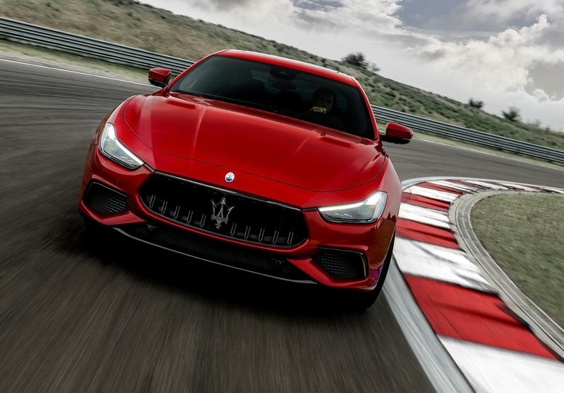 2021 Maserati Ghibli Trofeo otomobil arşiv görseli