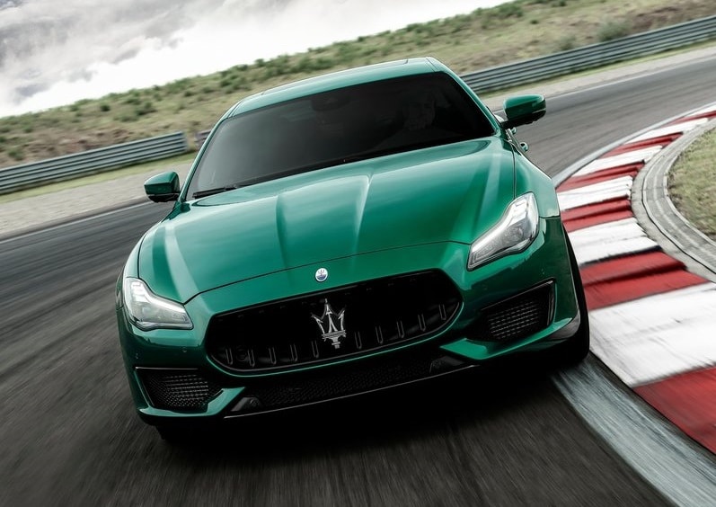 Maserati Quattroporte Trofeo iç mekan arşiv görseli