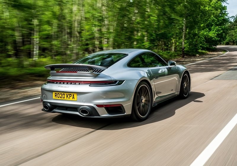Porsche 911 Turbo S gövde detayı