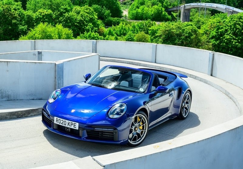 Porsche 911 Turbo S Cabriolet dış tasarım görünümü
