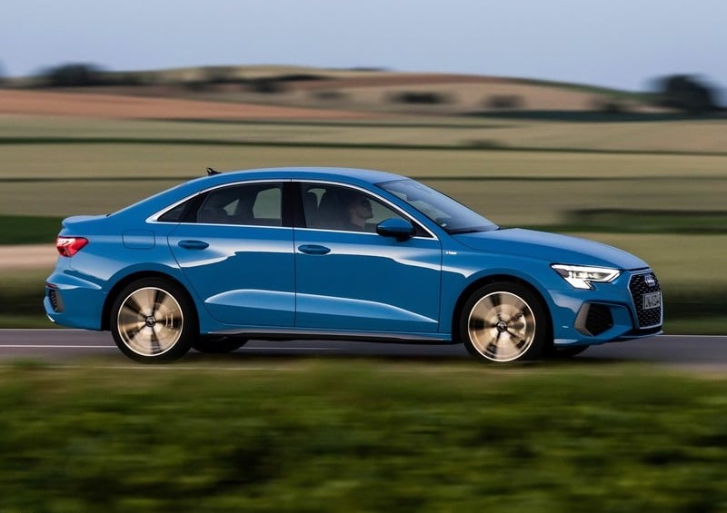 Audi A3 Sedan mavi renk galeri karesi
