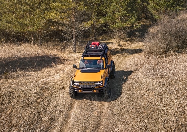 2021 Ford Bronco 2 Door arşiv görseli 2