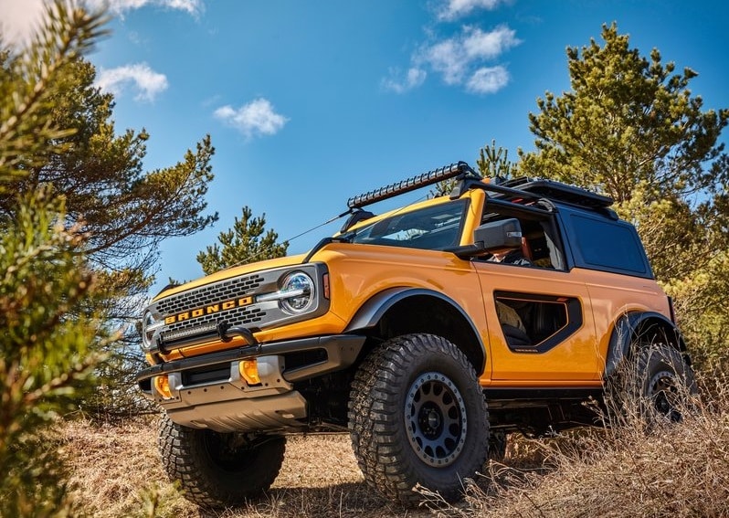 2021 Ford Bronco 2 Door otomobil arşiv görseli