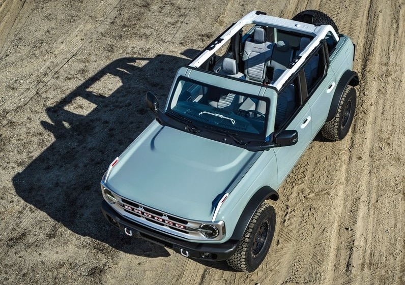 Ford Bronco dört kapılı arşiv görseli 3
