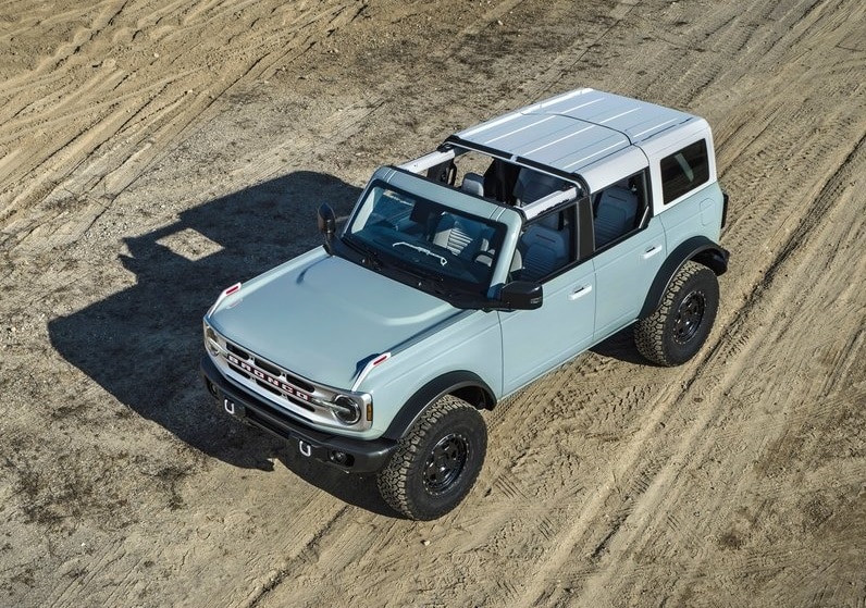 Ford Bronco dört kapılı arşiv görseli 4