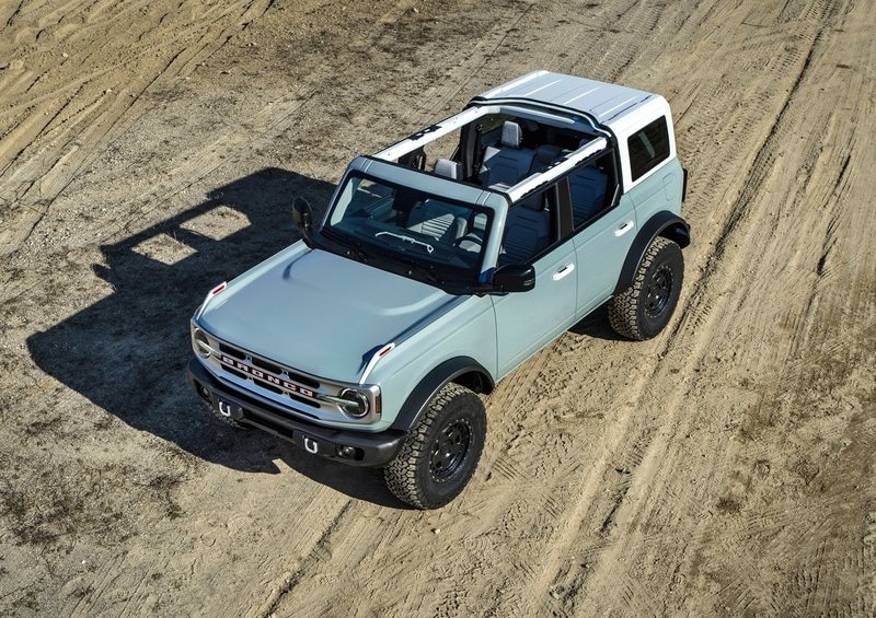 Ford Bronco dört kapılı arşiv görseli 5