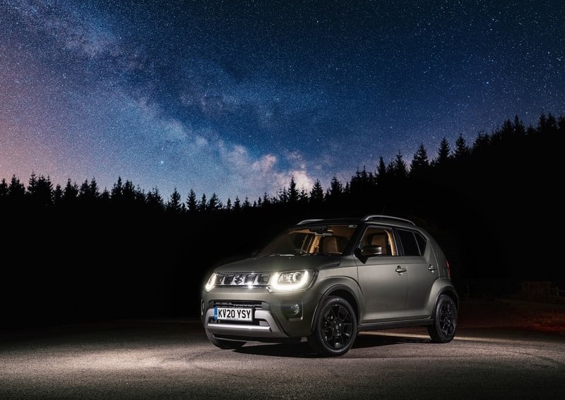Suzuki Ignis gece çekiminde önden görünüm