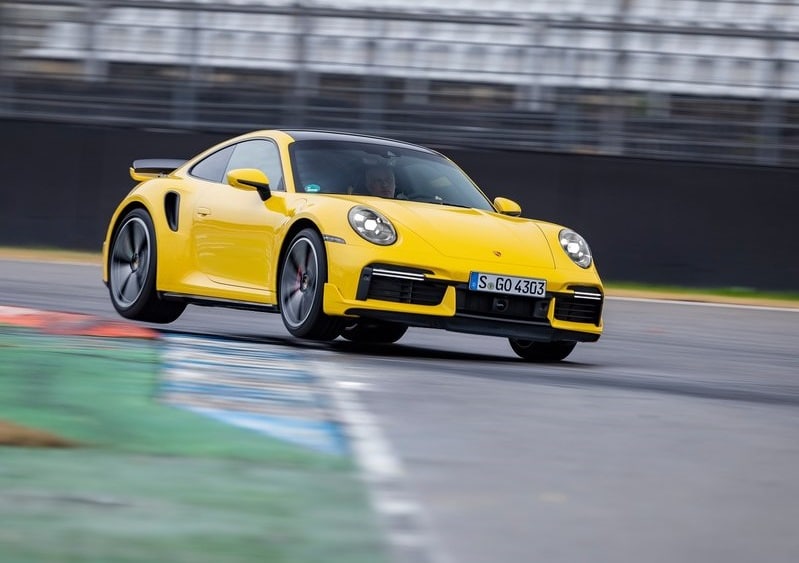 911 Turbo 992 arşiv görünümü 13